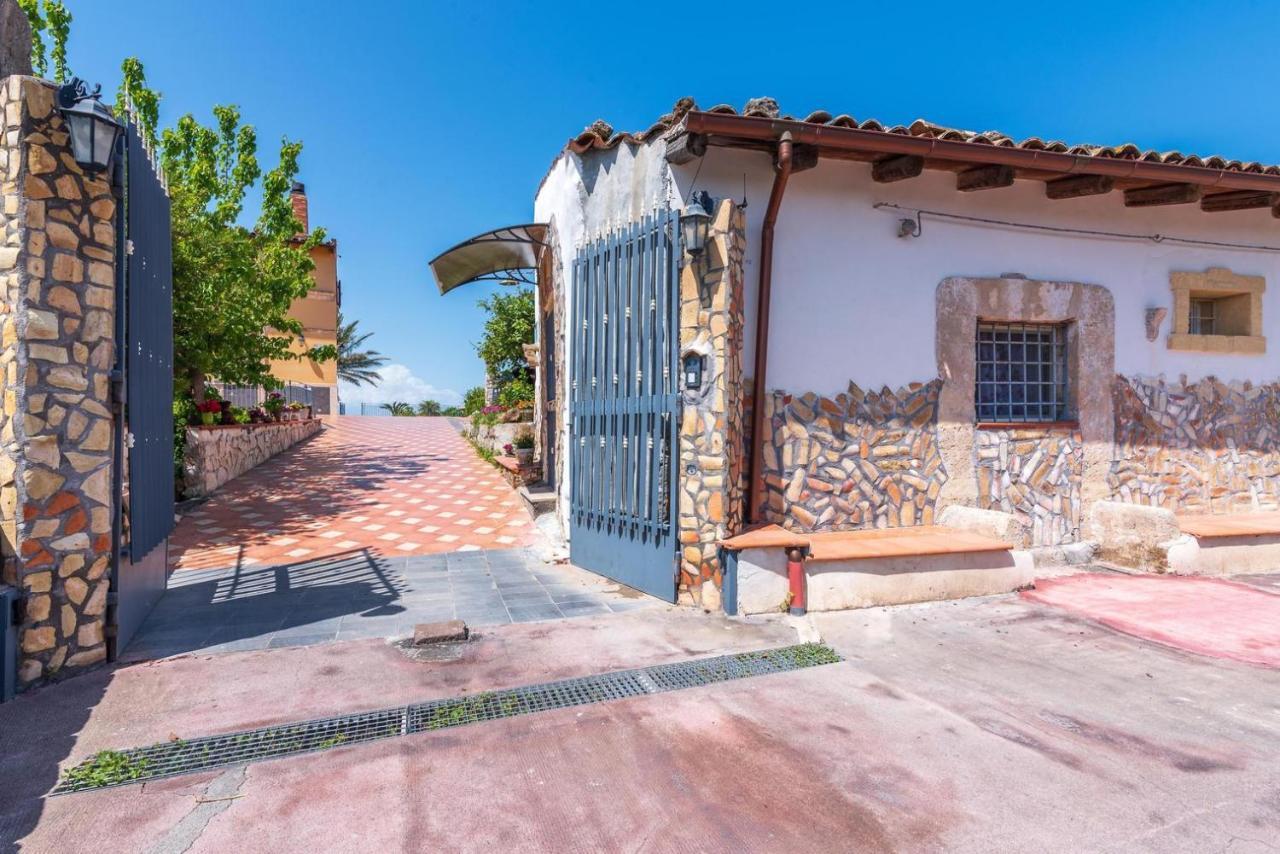 קרלנטיני "La Casina Del Forno Con Piscina Fra Catania E Siracusa " מראה חיצוני תמונה